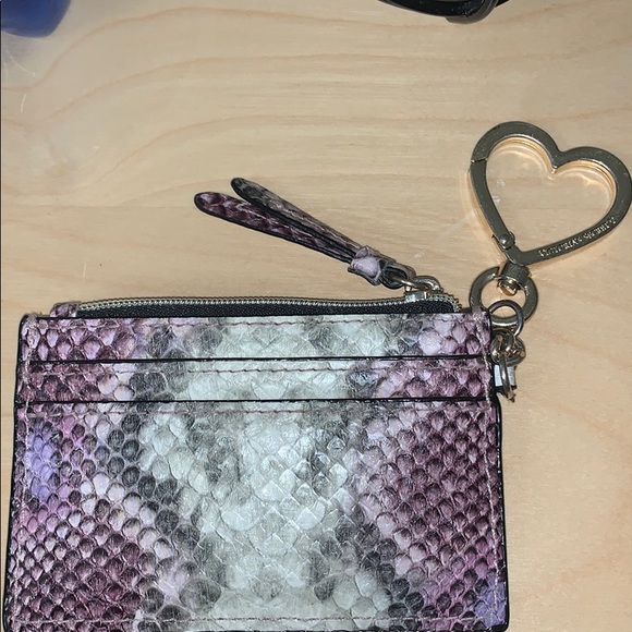 Victoria’s Secret Card Holder - Picture 2 of 3